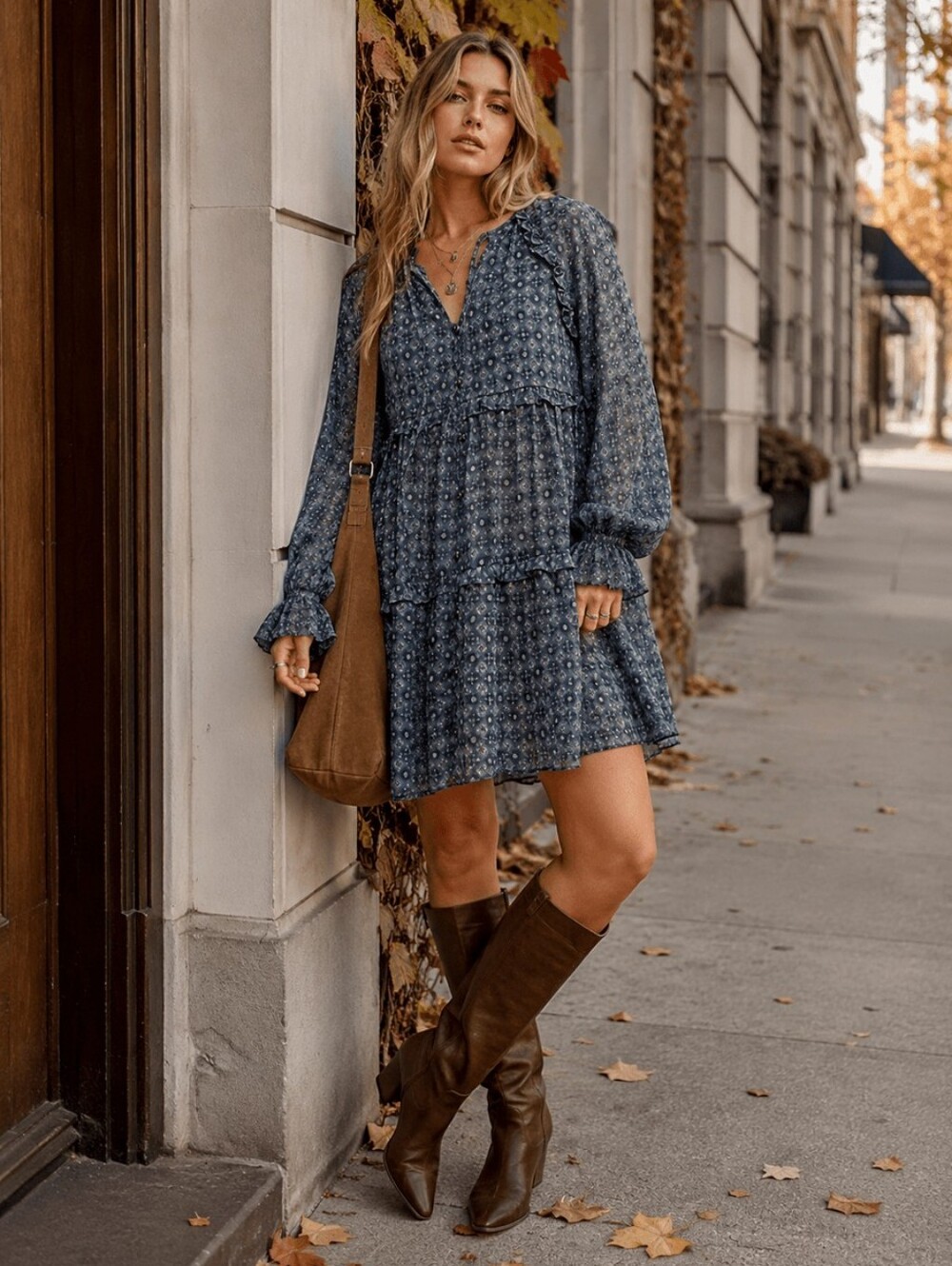 Boutique Women's Long Sleeve V-Neck Button Up Tiered Mini Dress Blue Medium New